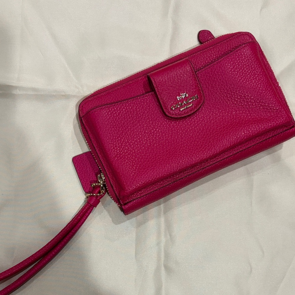 Coach Pebbled Leather Wristlet in Fuchsia